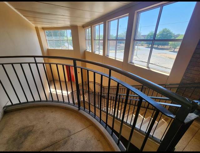 2 BEDROOM APARTMENT FOR SALE IN RANDFONTEIN CENTRAL